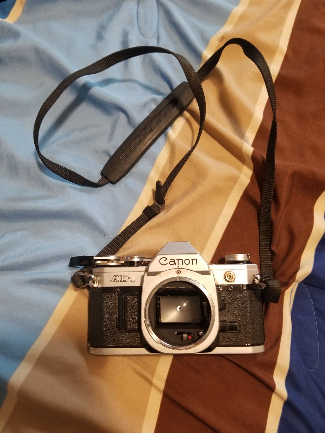 Canon AE1 AE-1 35mm film camera BODY* (OBO)