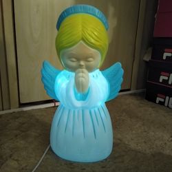 Very Cute Prayer 🙏 Angel 😇 Lighted Christmas Decoration!