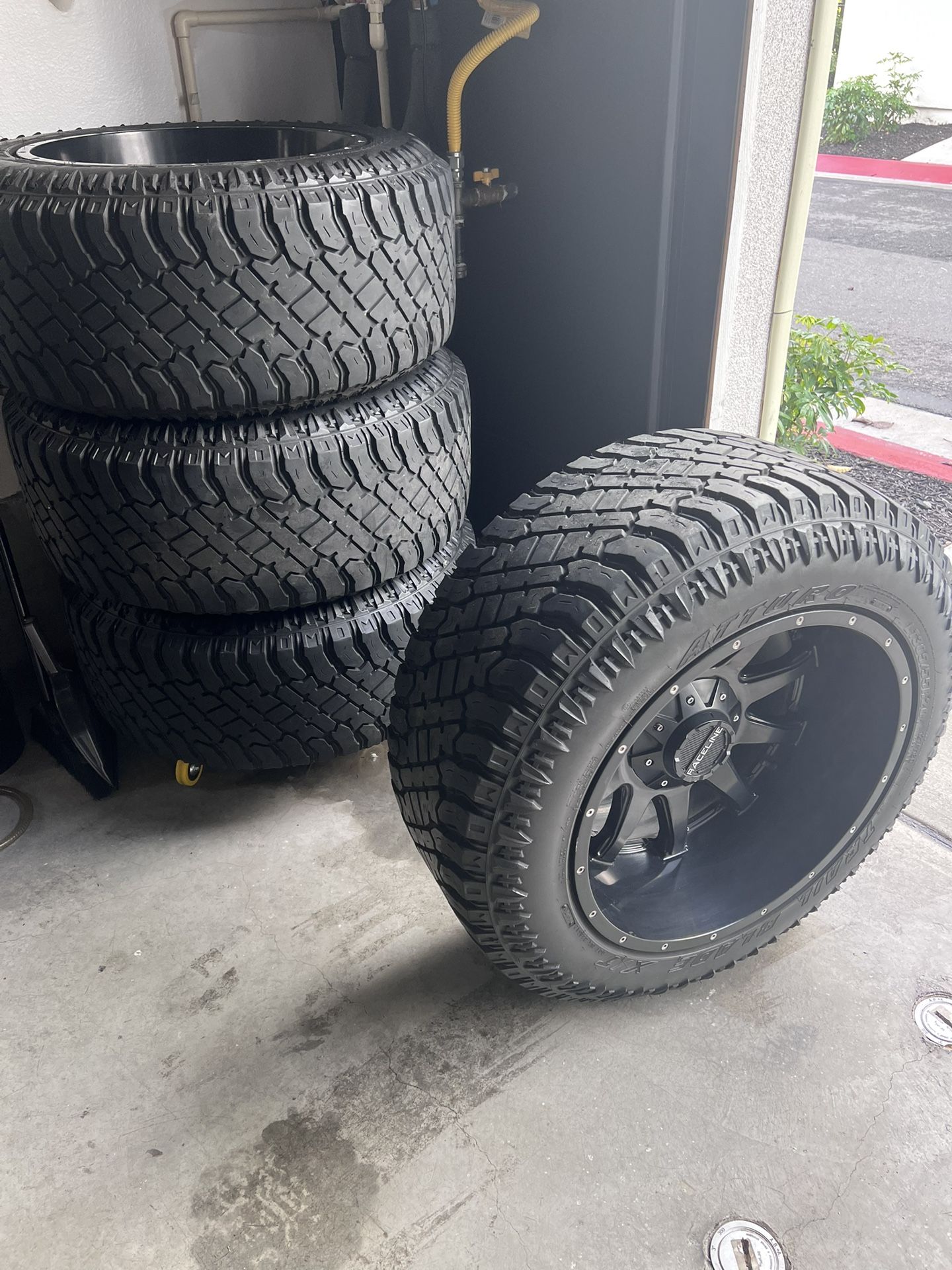 Used Rims 20x10 20x10 Raceline Rims w/ Atturo Tires (Used) for Sale in Chula Vista, CA ...
