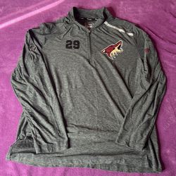 Arizona Coyotes Barrett Hayton workout shirt size large
