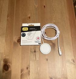 Otter Box iPhone Charging Pad