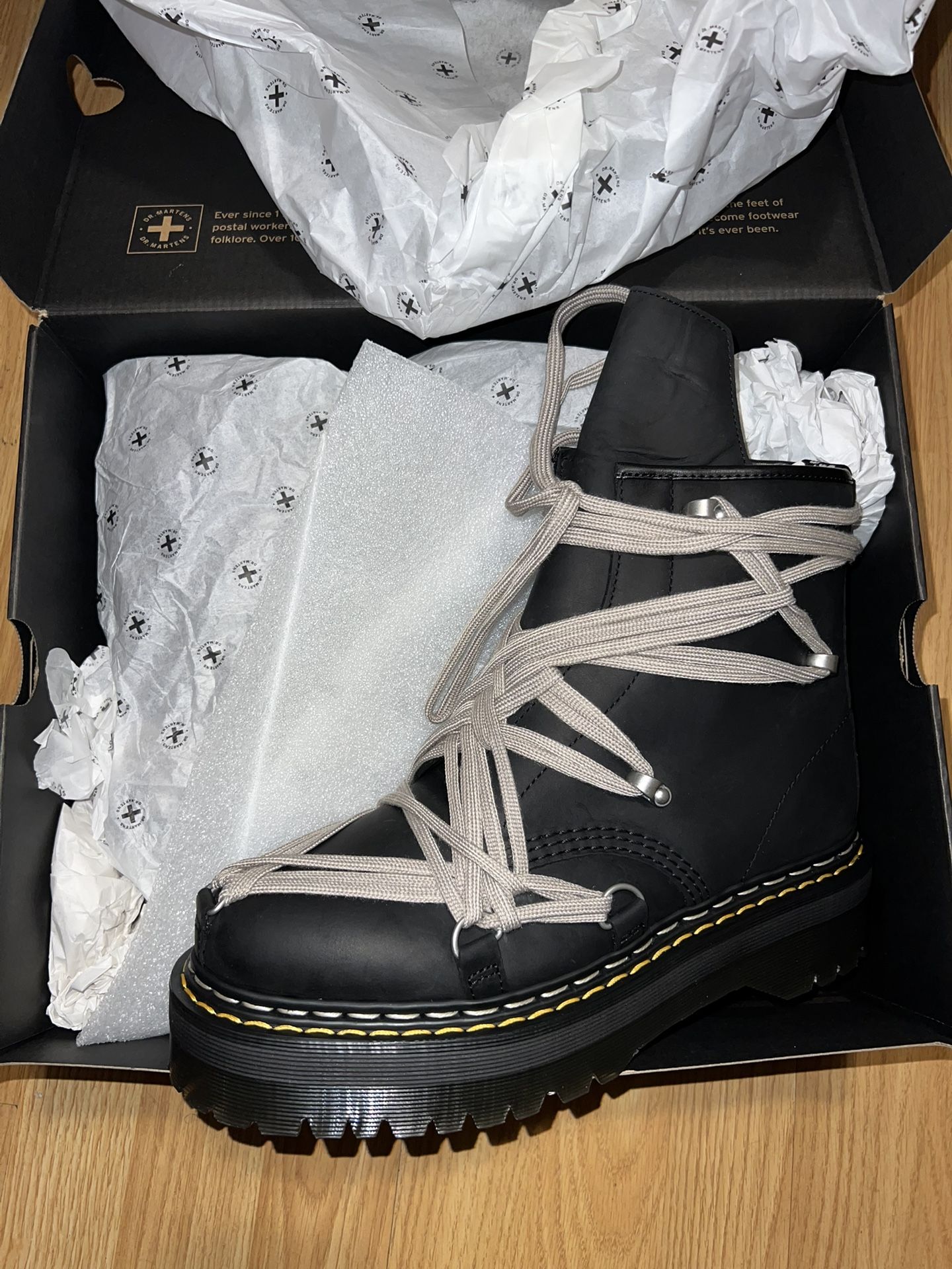 BRAND NEW DR. MARTENS 1460 DRKSHDW QUAD SOLE MEGA LACE BOOT SOLE MEGA LACE BOOT SIZE 10 $650