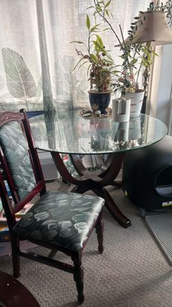 Dining room table set + round table + 4 stool chairs