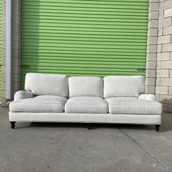 *Free Delivery* Modern Offwhite Couch Sofa 3 Seater