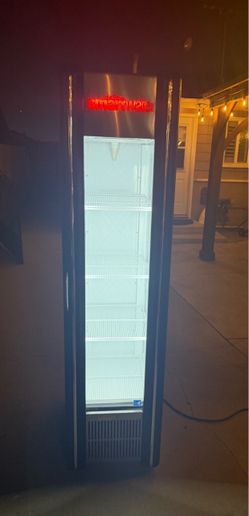 Commercial fridge. Smart water
