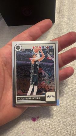 Victor wembanyama rookie card