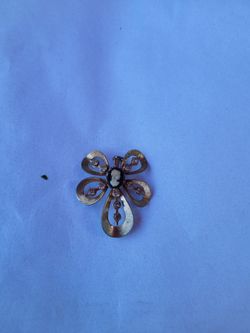 Vintage Cameo Brooch with Rhinestones