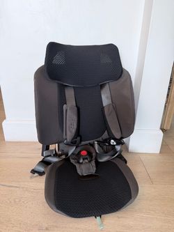 WayB Pico carrier - travel car seat