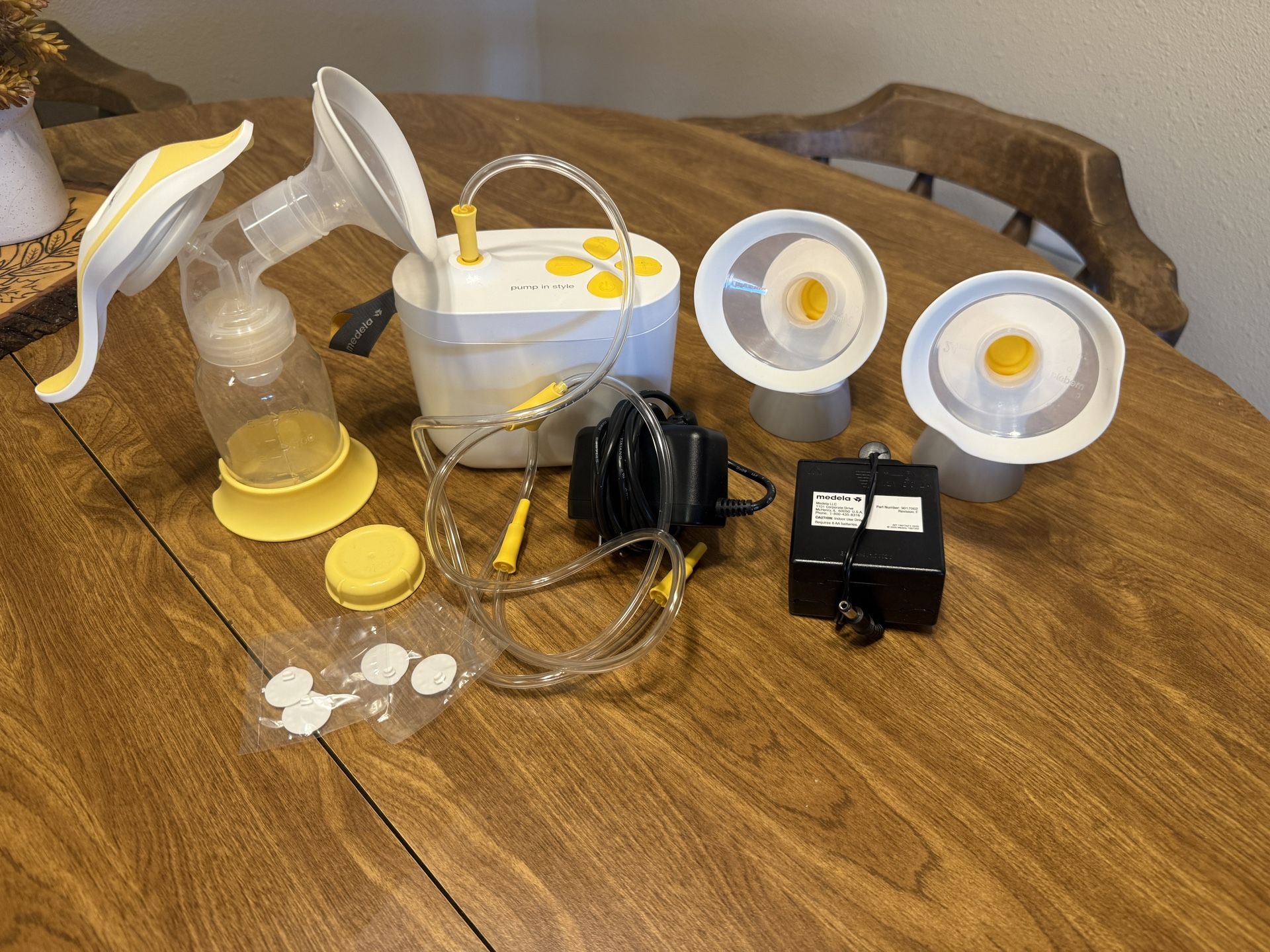 Medela Pump Lot 
