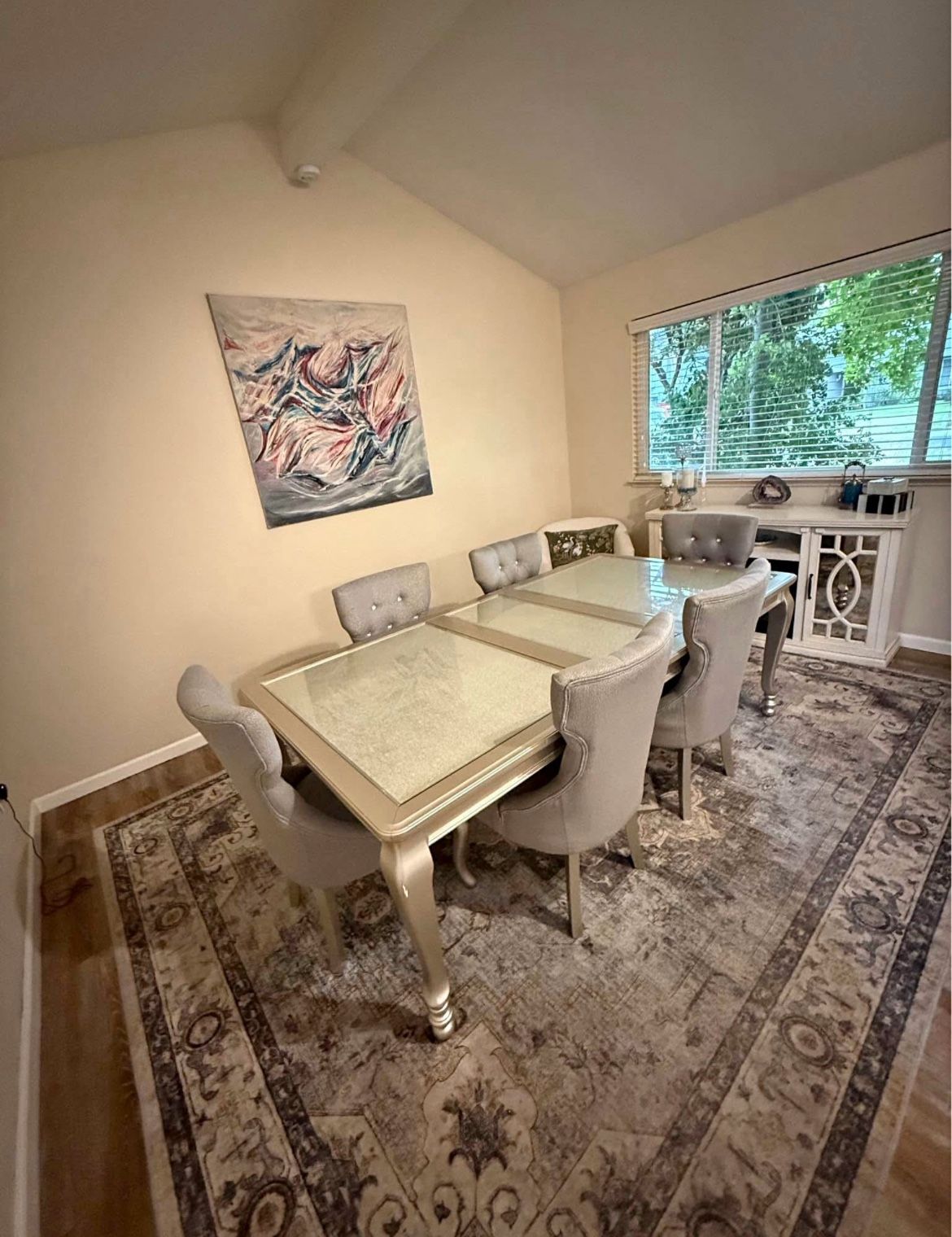 Beautiful glass dining room table and chairs