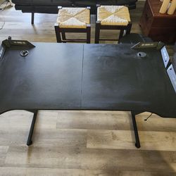 Computer table/ desk