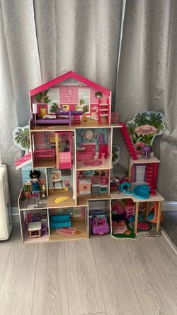 Barbie house