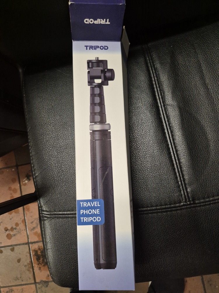 3-in-1 Travel Tripod – For Phone, Camera, and GoPro