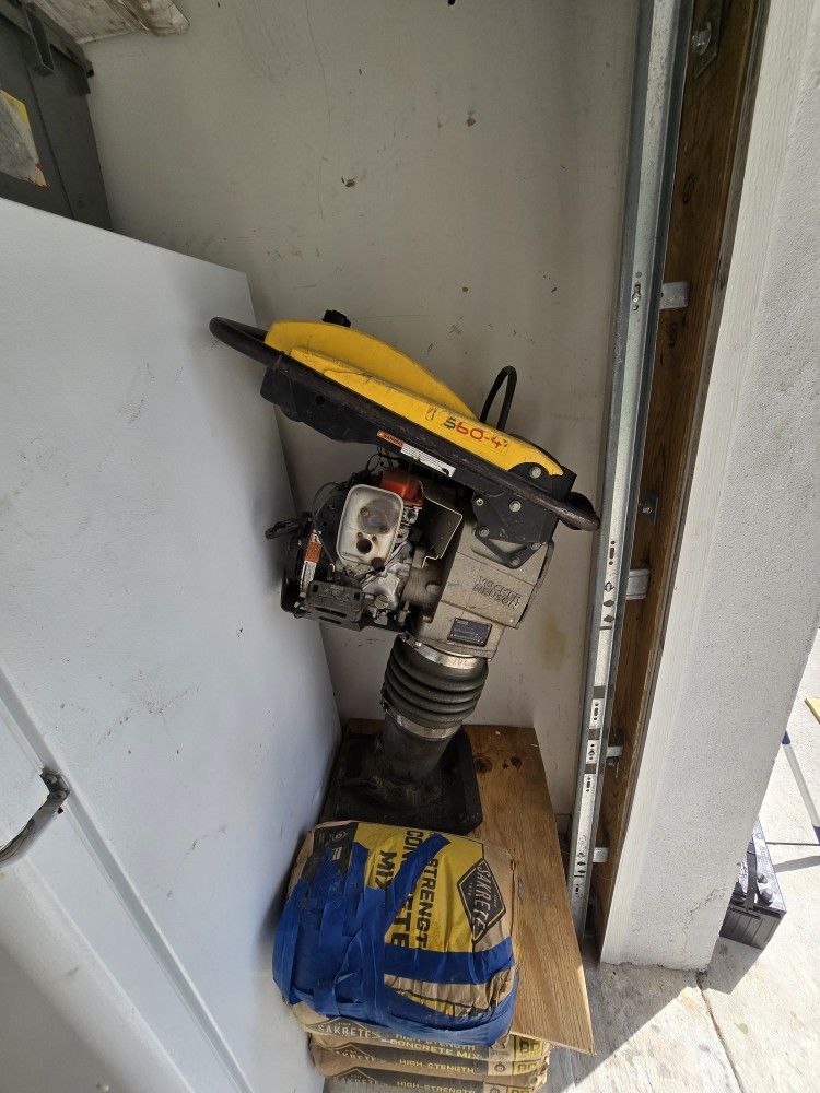 Tamper /engine Life And Engine Roller