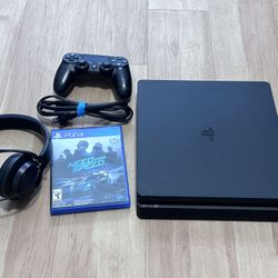 Sony Playstation 4 Model CUH -2215B 