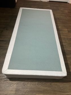 Twin size box spring