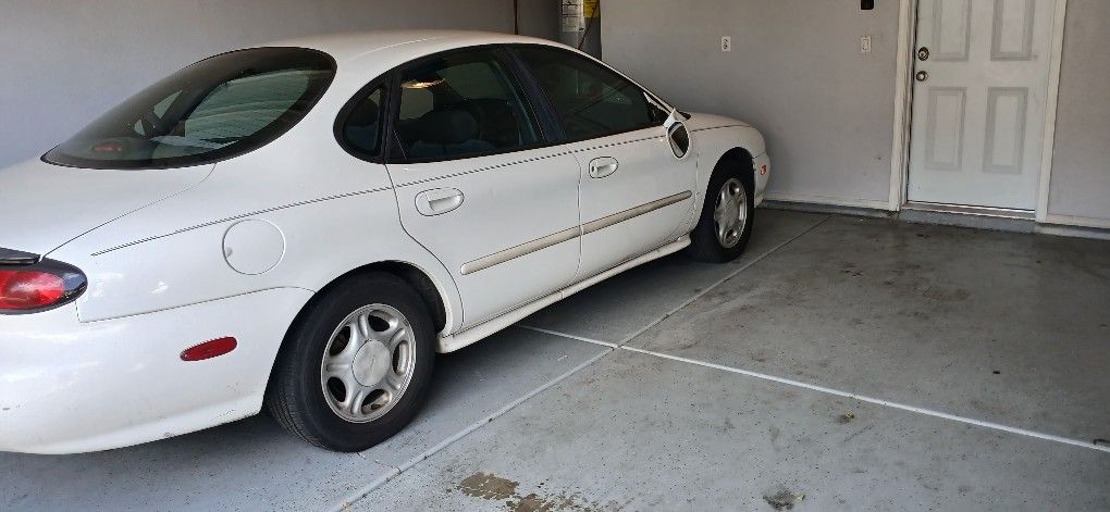 1998 FORD TARUS 4 Door At Cold Ac Runs N Drives Great