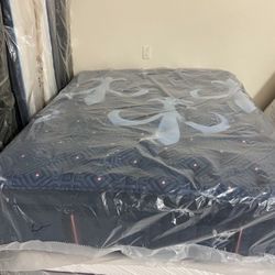 Queen Mattress Stearns And Foster Lux Estate Medium Pillowtop 