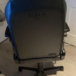 Secret Lab   Titan   Gaming Chair 