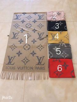 L ……  V Scarf Back To Back 🧣 All Colours Available 