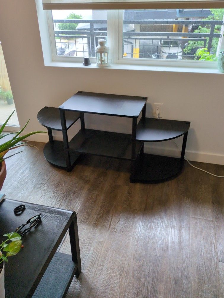 Black Shelves