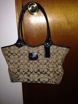 Coach handbag medium size