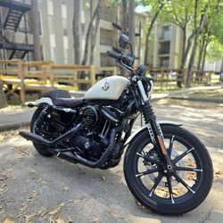 Harley Davidson Iron 883