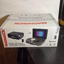 Magnavox Stereo Suitcase Turntable System