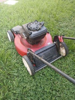 Lawnmower Selling For Parts Only!