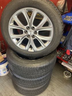 20 Inch Cadillac Rims 6 Lugs 6x120 They Also Fit On GMC Acadia And Canyon Chevy Traverse And Colorado Recent Years