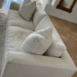 Haven Sofa - Contemporary Design, Very Comfortable 4 Down Cushions: Two Rectangular Pillow And Two Square 