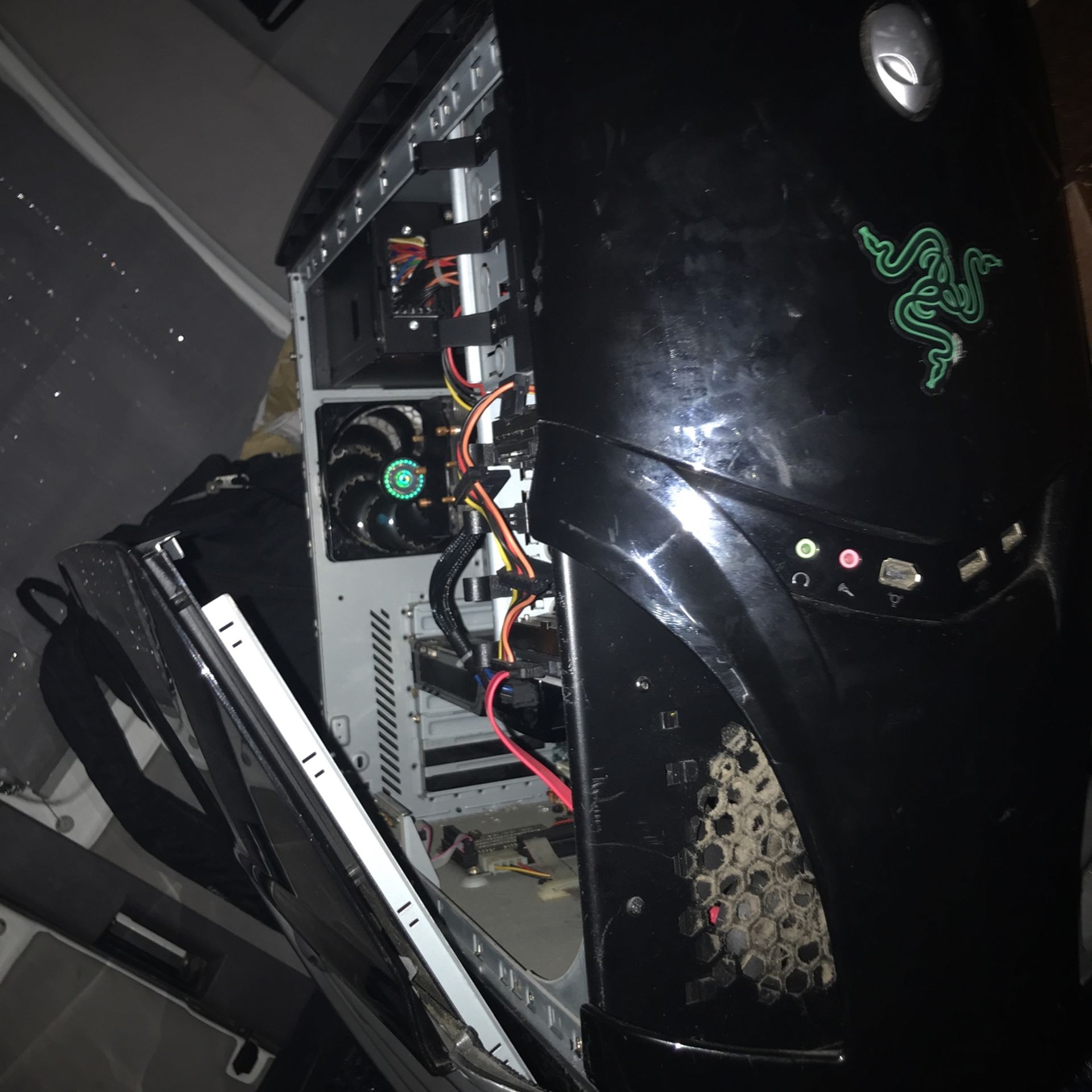 Alien Ware Area 51 Gaming Computer . 