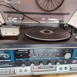 Early 80s Stereo ,+2spekr Receiver 8 Track Dual Tape Deck Record Player AM FM Works Perfect Sounds Great