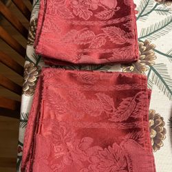 damask napkins featuring a fruit or vineyard pattern