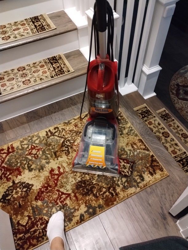 Dirt Devil Carpet Shampooer