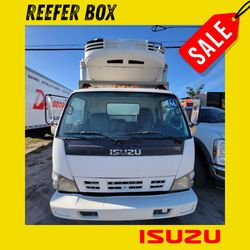 For Sale: 2007 Isuzu Truck with Refrigerated Box! 🚛❄️