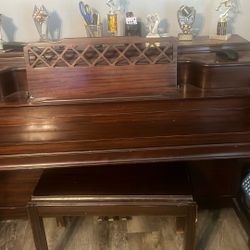 Used Piano 