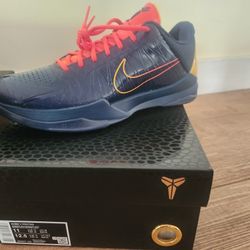 Nike Kobe  5 Protron Caitlin Clark Size 11 Brand New