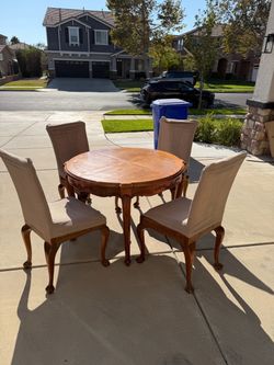 Mahogany wood Round  Dining Table with 4 Chairs