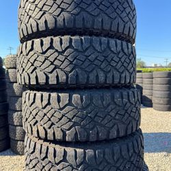 🚘🚨vendo Set De Llantas Lt 275 70 18 Goodyear Wrangler Tires 