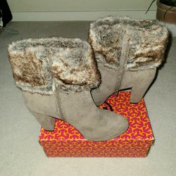 Fur BOOTS Size 10 