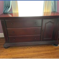 Munire Solid Wood Long Dresser