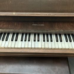 Free Piano