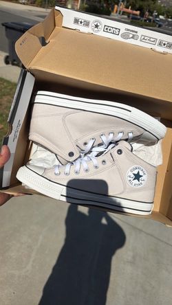 Converse Men’s Size 9.5 $45