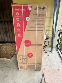 Frigidaire Top-Freezer Refrigerator 10.1 Cu Ft
