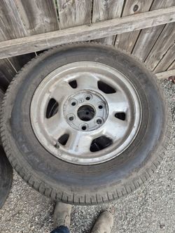 2001 Yukon Gmc tires no caps