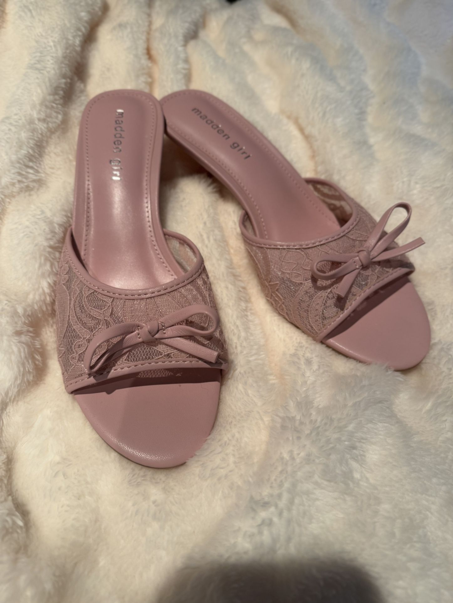 Madden Girl Mauve Lace Bow Mules