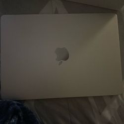 MacBook Air (M2, 2022) 