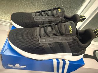 Adidas women’s size 7 1/2