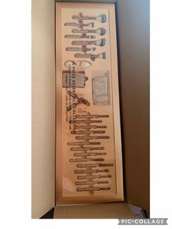 Giant Glitz & Glam 26 piece brush set